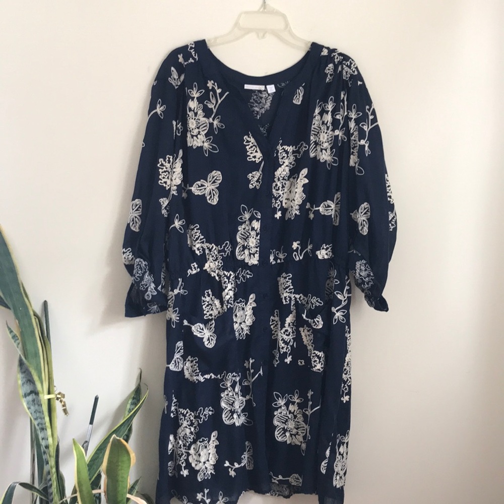 Westport 1962 Embroidered Navy Button Down Dress
